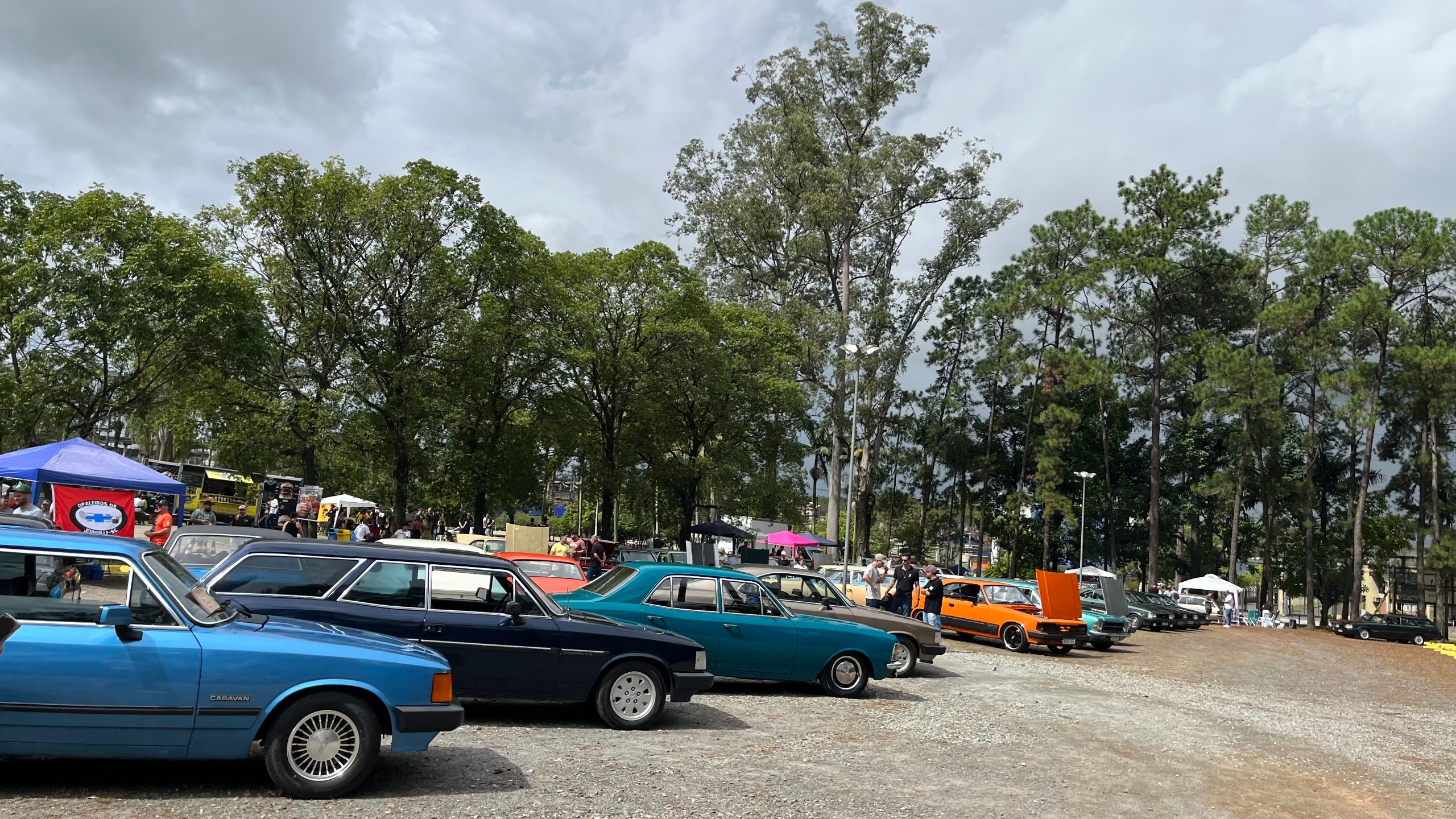 Campus Park recebe exposição de carros antigos neste domingo